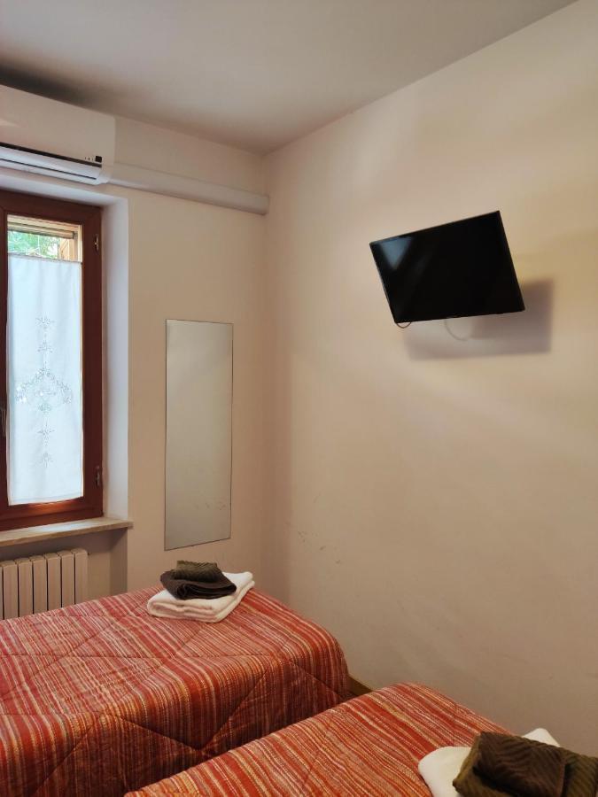 Aduepassi Bed and Breakfast Ascoli Piceno Exteriör bild