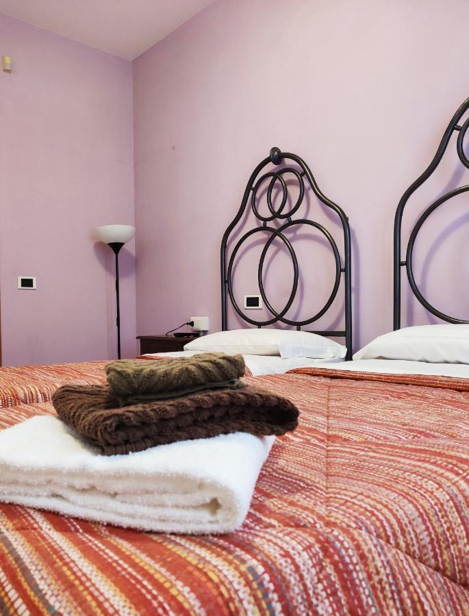Aduepassi Bed and Breakfast Ascoli Piceno Exteriör bild